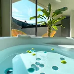 Guest house Alfea Deluxe Loft & 4*