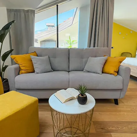 Alfea Deluxe Loft & Affittacamere 4*