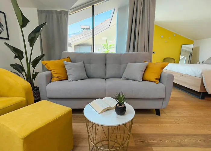 Alfea Deluxe Loft & بيت ضيافة 4*