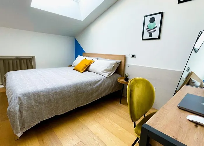 ゲストハウス Alfea Deluxe Loft &