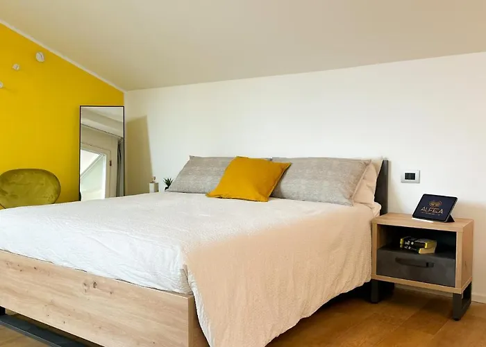 Alfea Deluxe Loft & ゲストハウス トレント