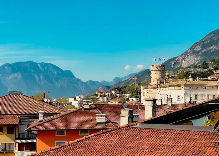 ゲストハウス Alfea Deluxe Loft & 4*