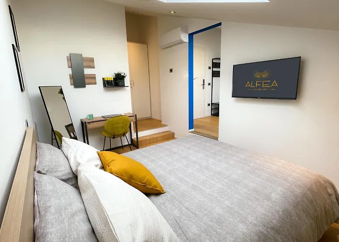 Alfea Deluxe Loft & بيت ضيافة 4*